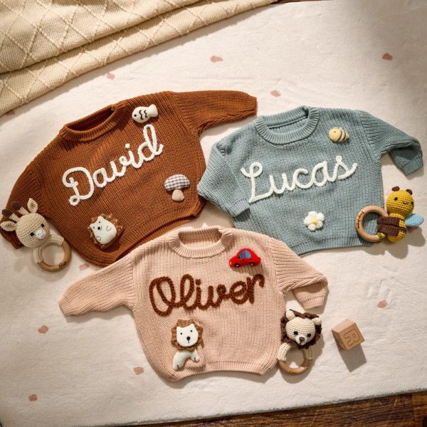 Personalized Baby Gift Set – Custom Name Sweater and Crochet Rattle, Handmade Newborn Gift, Baby Shower Present for Boys & Girls