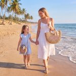 Personalized Mother Daughter Straw Bag Set, Custom Large Beach Tote & Small Crossbody, Matching Mommy and Me Summer Bags, Gift for Her