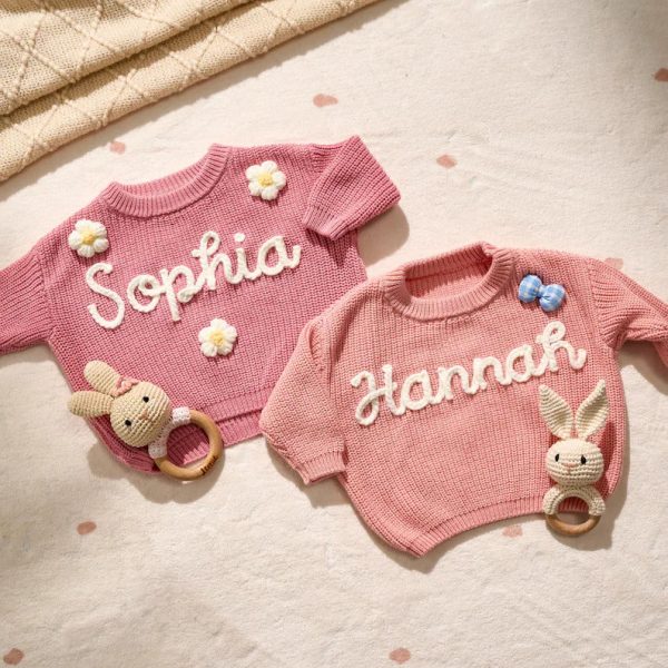 Personalized Baby Gift Set – Custom Name Sweater and Crochet Rattle, Handmade Newborn Gift, Baby Shower Present for Boys & Girls
